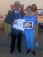 /album/galeria-de-fotos-de-clientes/dup%282%29elizabeth-mortera-recebendo-as-homenagens-pelo-dia-internacional-da-mulher-no-clube-militar-em-24set2013-na-reuniao-do-conselho-ccs-5%c2%aa-aisp-%282%29-jpg/